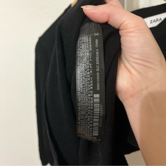 NEW ZARA Knit Pearl Button Back Sweater Black Medium - Picture 8 of 8